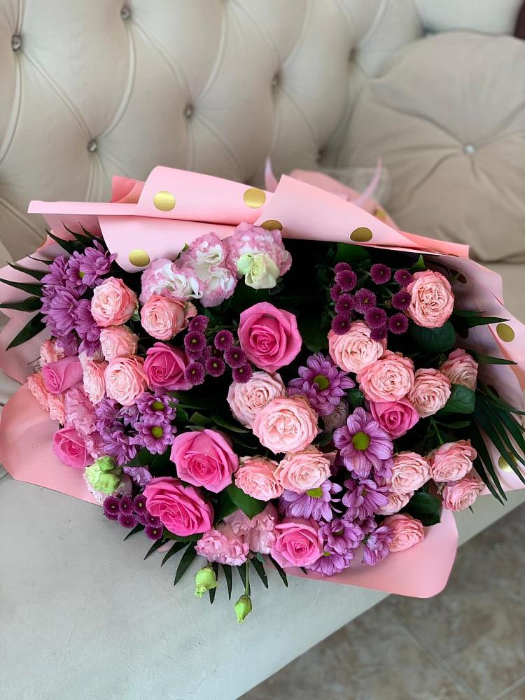 Букет цветов из: Хризантемы, Розы и Лизиантусы в Каново