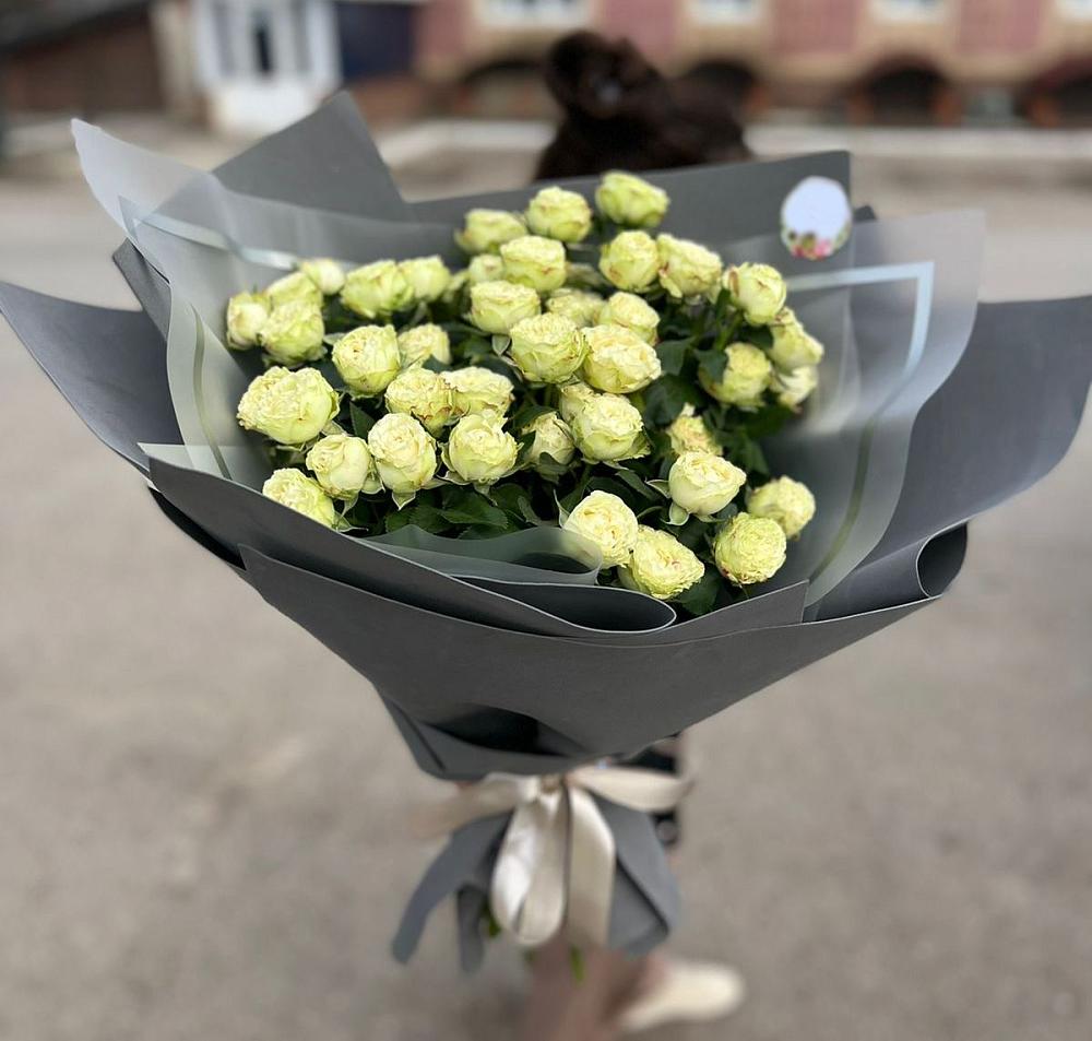 Белые кустовые розы Солинеро в Каново Букет Белые кустовые розы Солинеро в Каново