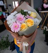 Букет цветов из:  Герберы, Розы и Хризантемы в Каново