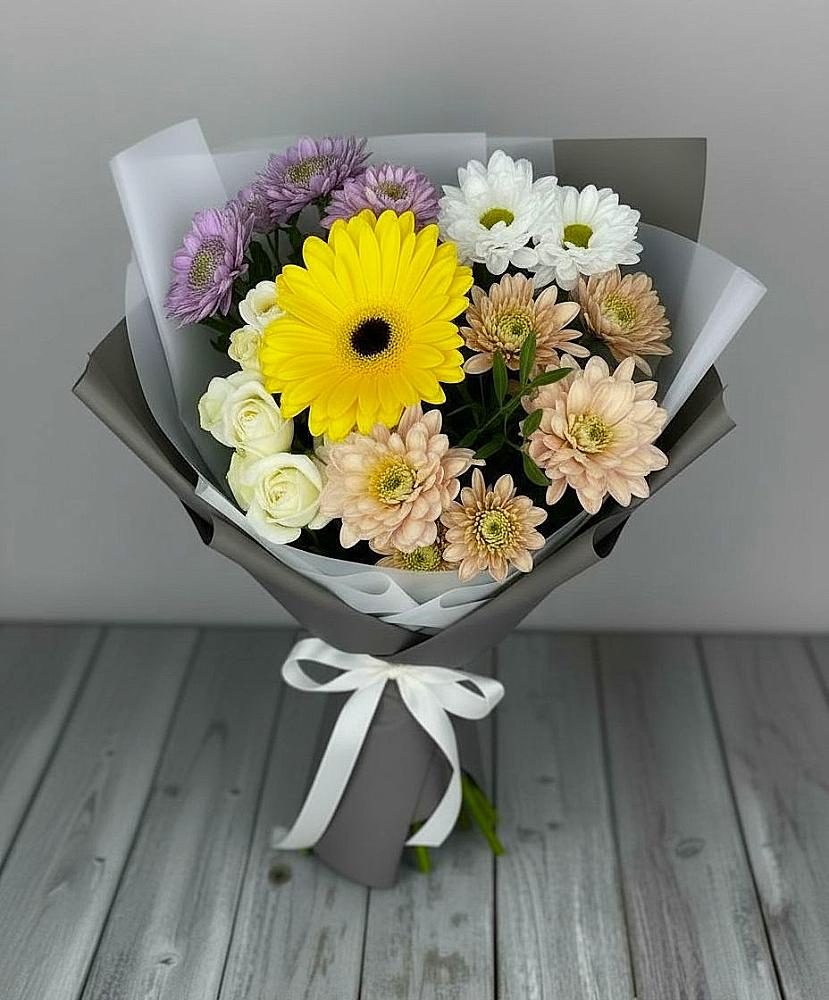 Букет цветов из: Розы, Герберы и Хризантемы в Каново