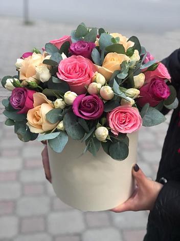 Цветочная композиция из Розы в шляпной коробке в Каново