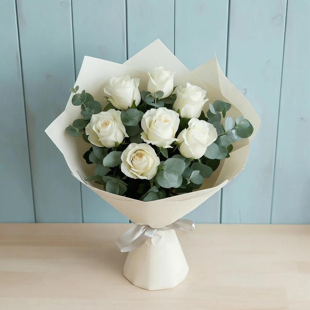 Букет Белые розы в Эвкалипте в Каново