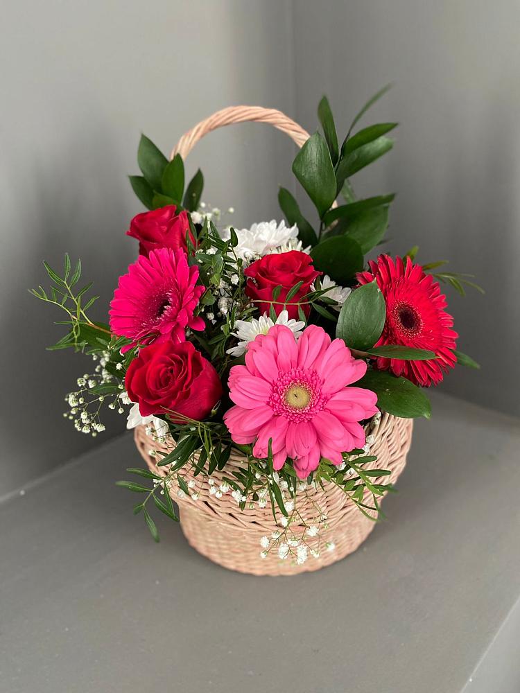 Цветочная композиция из Розы, Хризантемы и Герберы в корзине в Каново