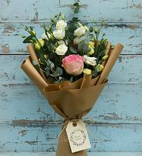 Букет цветов из:  Розы и Лизиантусы в Каново
