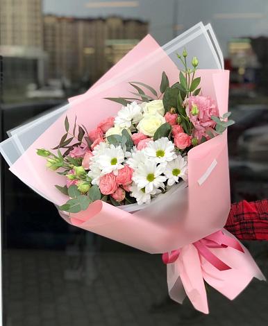 Букет цветов из: Розы, Лизиантусы и Хризантемы в Каново